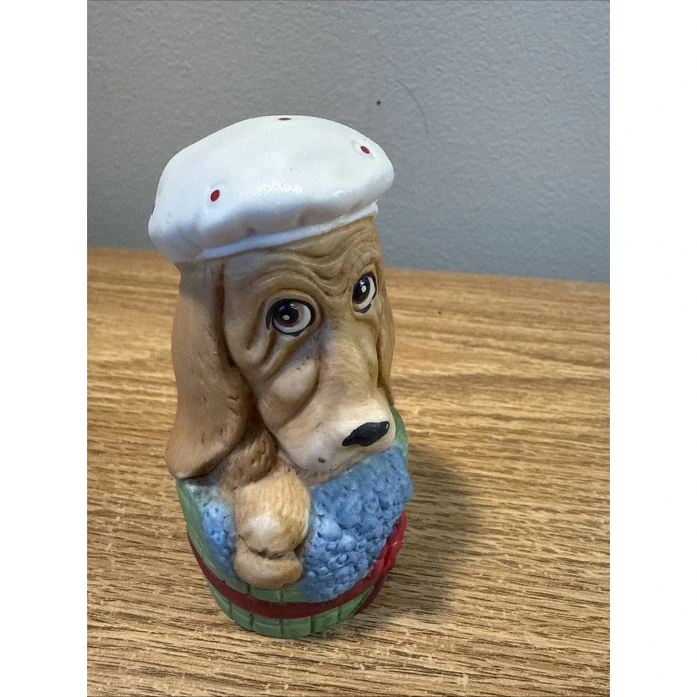 Vintage Jasco 1980 Critter Bells Basset Hound Bath Time Bubbles Hat Bisque Porcl